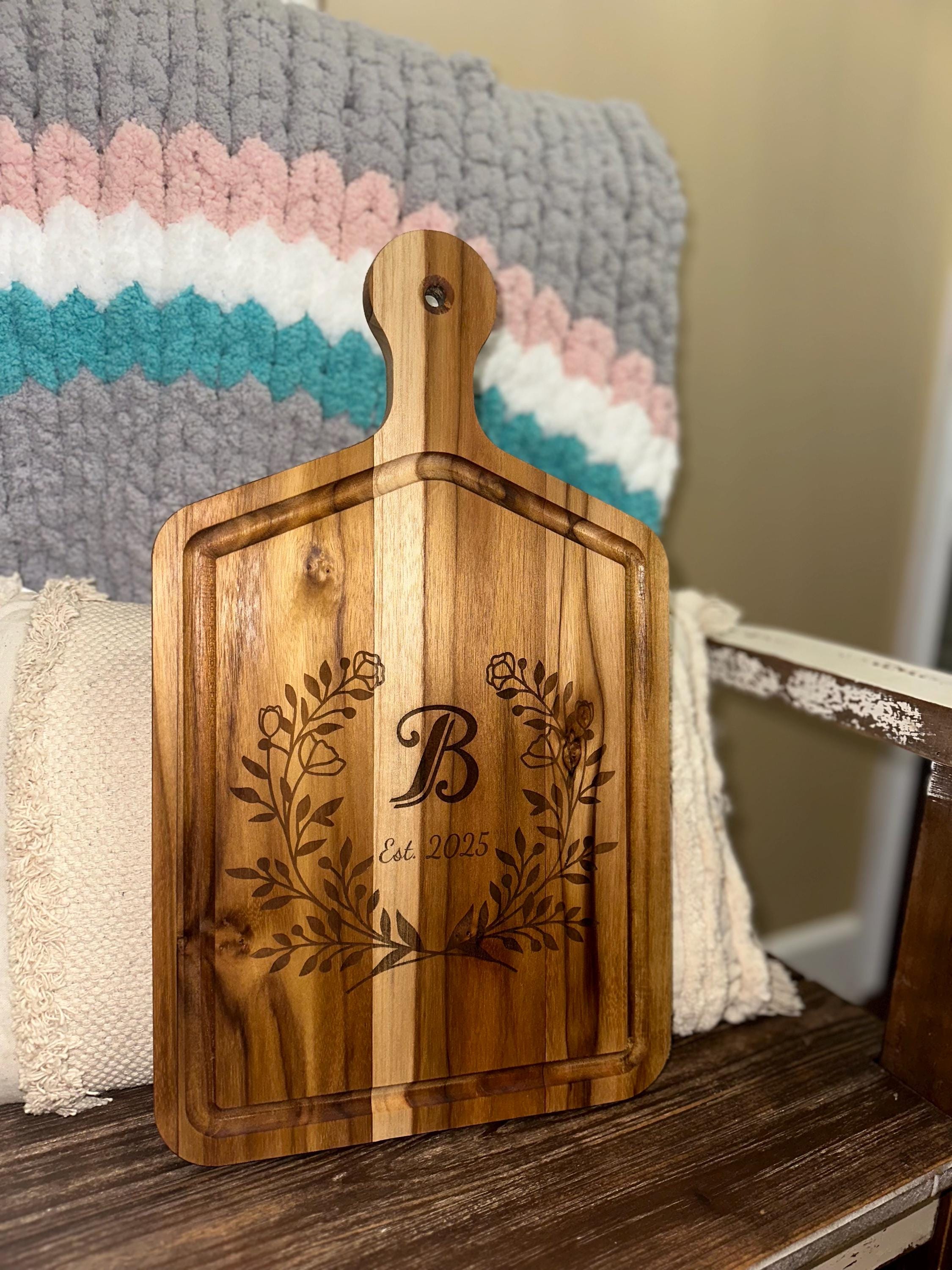 Personalized Teak Wood Cutting Board: Engraved Initial & Date